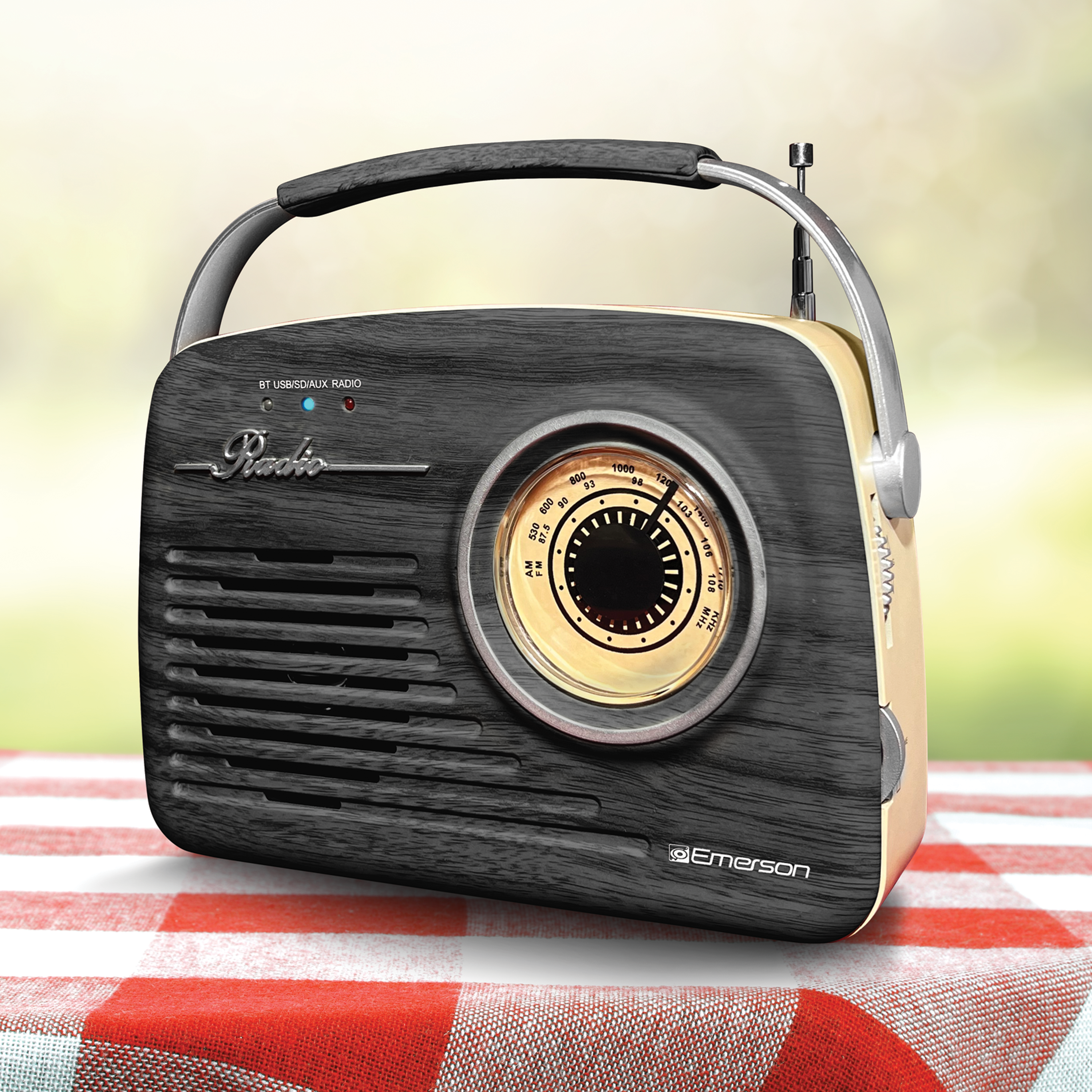 Portable Bluetooth® Retro Radio with Built-in Rechargeable Battery