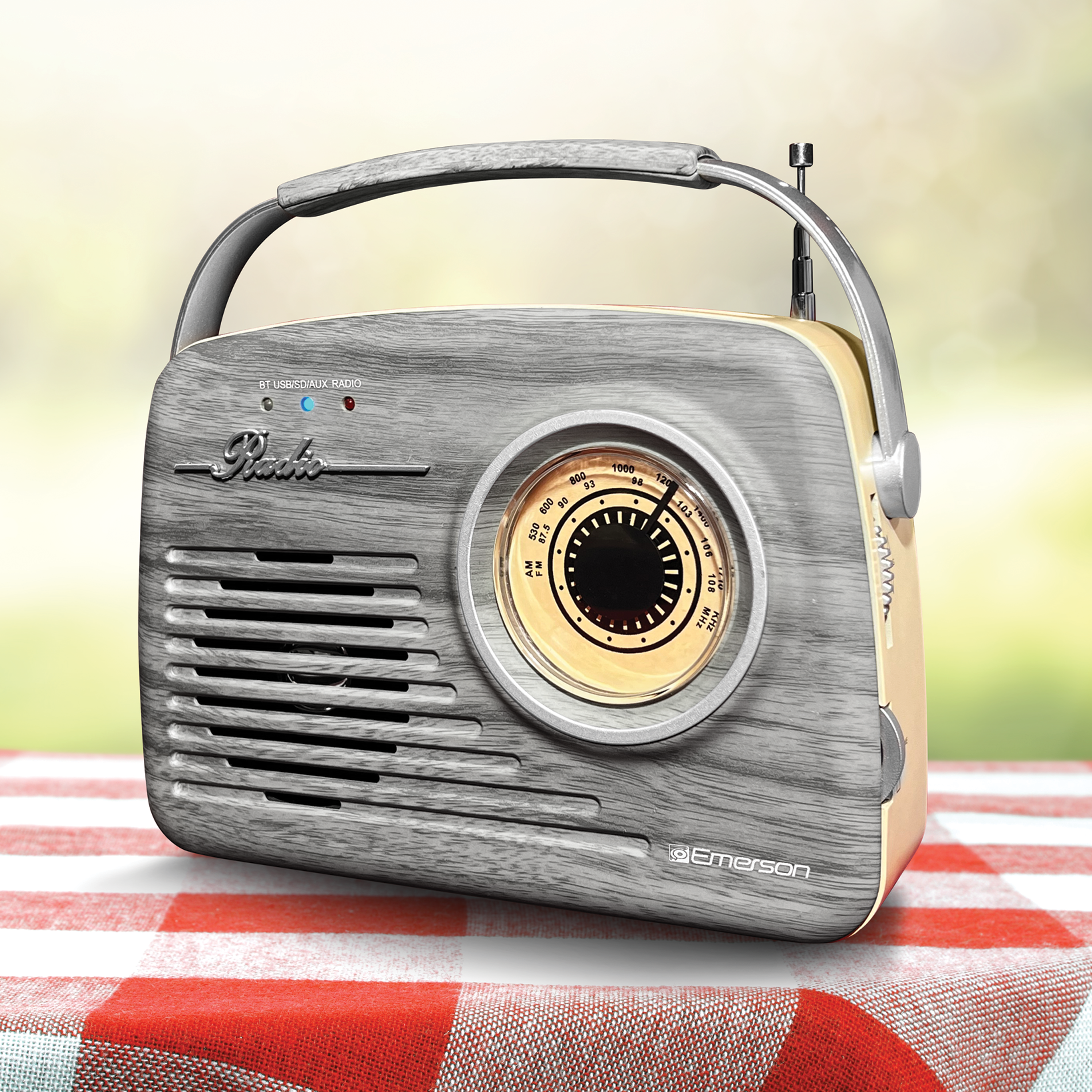 Portable Bluetooth® Retro Radio with Built-in Rechargeable Battery
