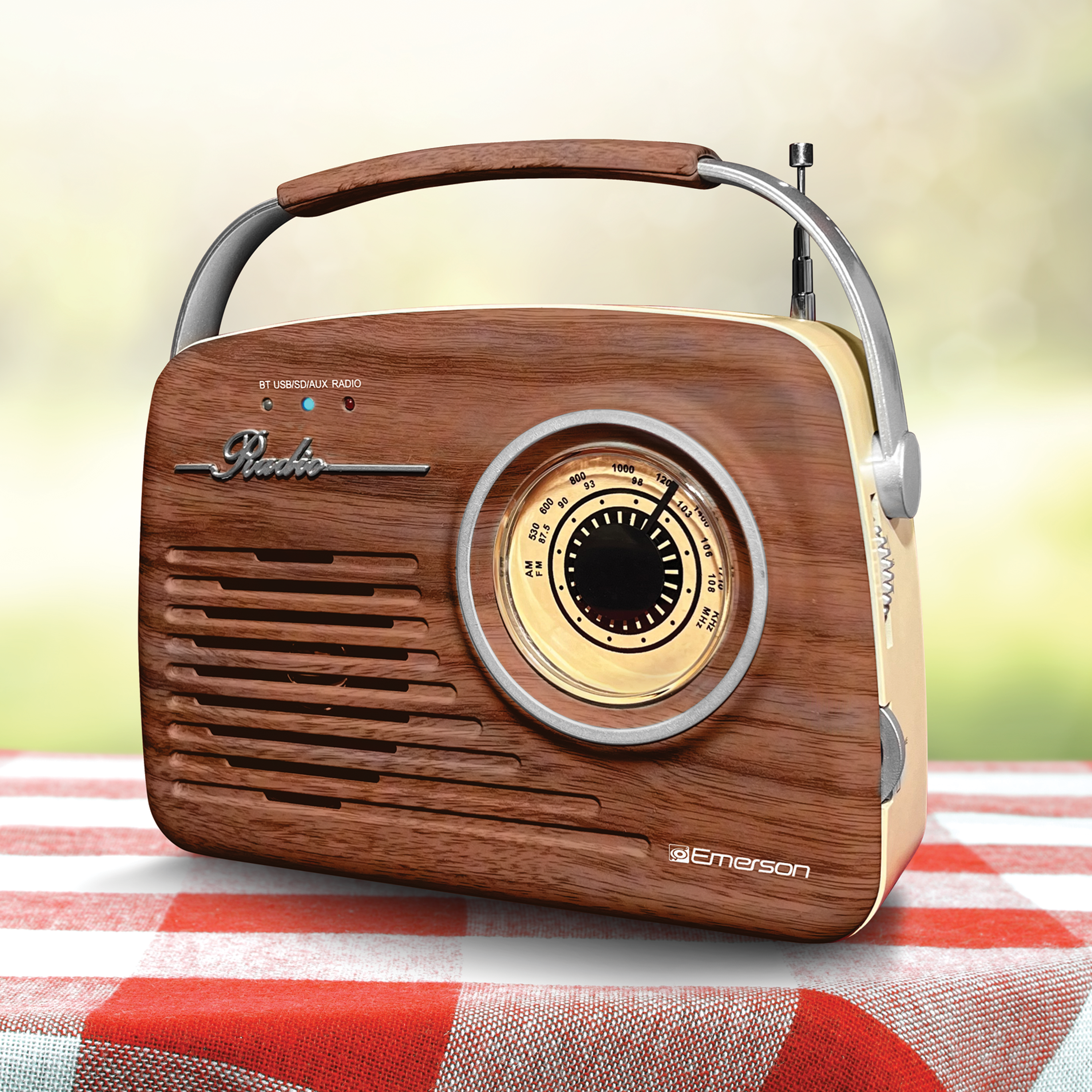 Portable Bluetooth® Retro Radio with Built-in Rechargeable Battery