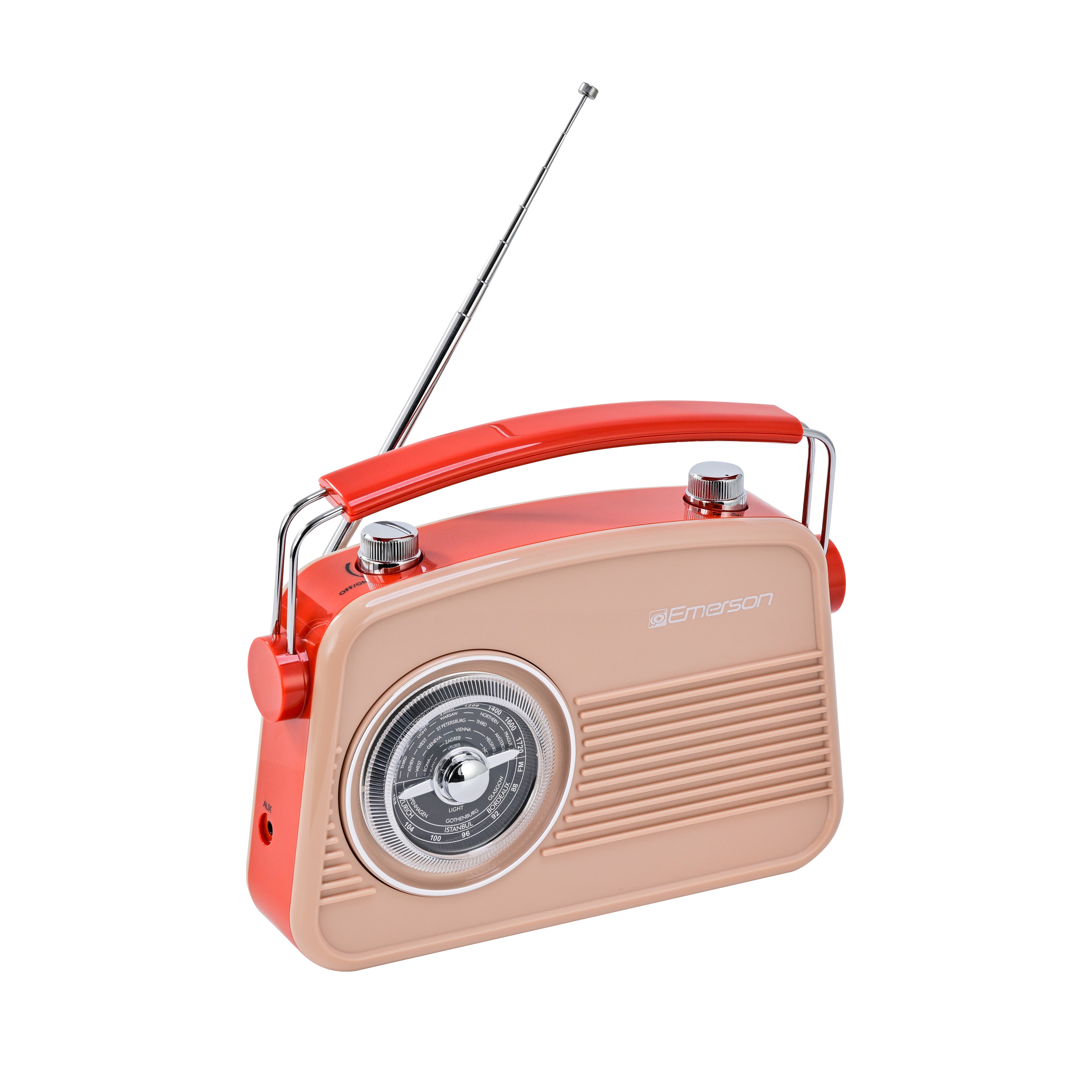 Emerson EAS-3009 retro Bluetooth radio in Cream — third front angle with antenna extended